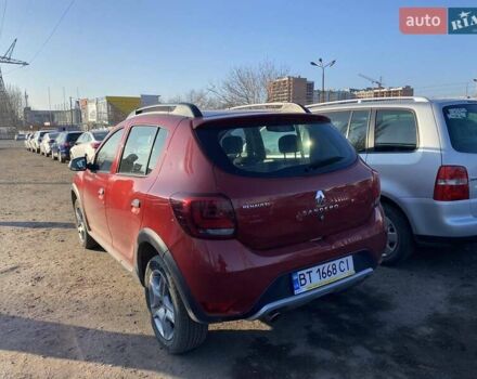 Красный Рено Сандеро, объемом двигателя 0.9 л и пробегом 58 тыс. км за 10999 $, фото 3 на Automoto.ua
