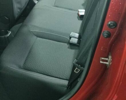 Красный Рено Сандеро, объемом двигателя 0.9 л и пробегом 48 тыс. км за 9678 $, фото 8 на Automoto.ua