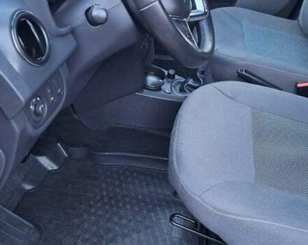 Червоний Рено Сандеро, об'ємом двигуна 0.9 л та пробігом 65 тис. км за 11500 $, фото 23 на Automoto.ua