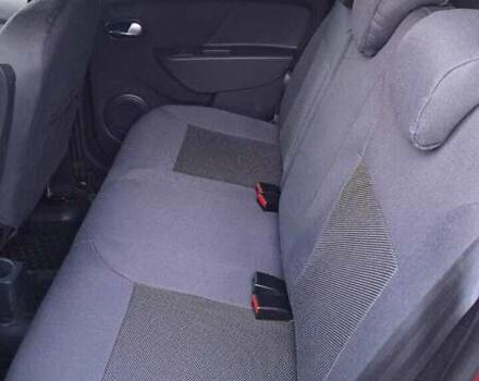 Червоний Рено Сандеро, об'ємом двигуна 0.9 л та пробігом 65 тис. км за 11500 $, фото 20 на Automoto.ua