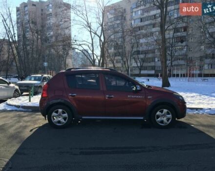 Червоний Рено Сандеро, об'ємом двигуна 1.6 л та пробігом 251 тис. км за 6500 $, фото 1 на Automoto.ua