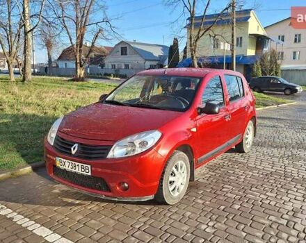 Красный Рено Сандеро, объемом двигателя 1.39 л и пробегом 90 тыс. км за 5700 $, фото 1 на Automoto.ua