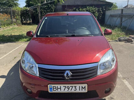Рено Сандеро 2011 у Килие на Automoto.ua Червоний Рено Сандеро, об'ємом двигуна 1.6 л та пробігом 66 тис. км за 7000 $, фото 1 на Automoto.ua