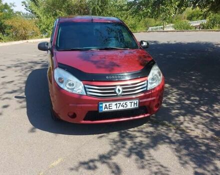 Красный Рено Сандеро, объемом двигателя 1.6 л и пробегом 178 тыс. км за 6200 $, фото 1 на Automoto.ua