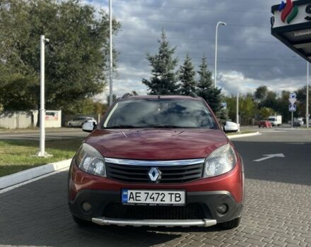 Червоний Рено Сандеро, об'ємом двигуна 1.6 л та пробігом 141 тис. км за 6700 $, фото 1 на Automoto.ua