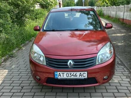 Красный Рено Сандеро, объемом двигателя 1.6 л и пробегом 128 тыс. км за 5700 $, фото 1 на Automoto.ua