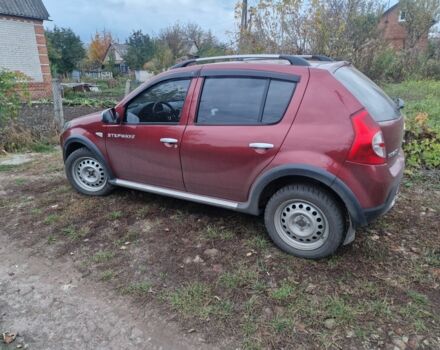 Рено Сандеро 2012 у Сумах на Automoto.ua Червоний Рено Сандеро, об'ємом двигуна 1.6 л та пробігом 97 тис. км за 7000 $, фото 1 на Automoto.ua