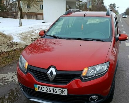 Красный Рено Сандеро, объемом двигателя 1.5 л и пробегом 16400 тыс. км за 8600 $, фото 1 на Automoto.ua