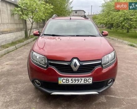 Красный Рено Сандеро, объемом двигателя 1.5 л и пробегом 122 тыс. км за 7800 $, фото 1 на Automoto.ua