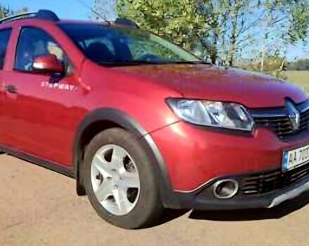 Красный Рено Сандеро, объемом двигателя 1.5 л и пробегом 162 тыс. км за 7500 $, фото 1 на Automoto.ua