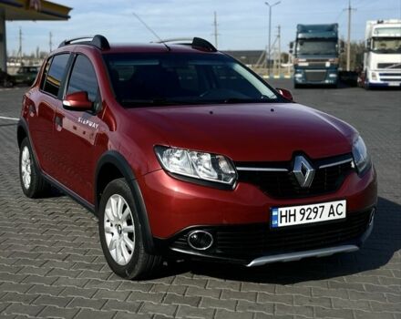 Рено Сандеро 2015 в Кременце на Automoto.ua Красный Рено Сандеро, объемом двигателя 1.6 л и пробегом 84 тыс. км за 10900 $, фото 1 на Automoto.ua