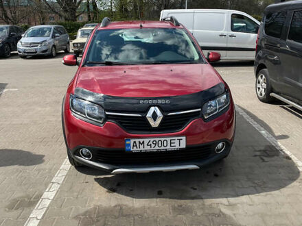 Рено Сандеро 2015 у Житомирі на Automoto.ua Червоний Рено Сандеро, об'ємом двигуна 1.6 л та пробігом 132 тис. км за 9000 $, фото 1 на Automoto.ua
