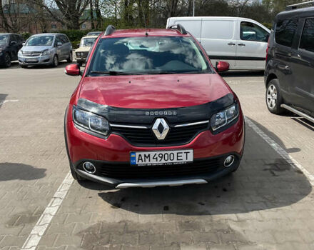 Красный Рено Сандеро, объемом двигателя 1.6 л и пробегом 132 тыс. км за 9000 $, фото 1 на Automoto.ua