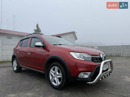 Красный Рено Сандеро, объемом двигателя 1.5 л и пробегом 94 тыс. км за 10450 $, фото 1 на Automoto.ua