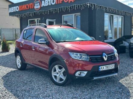 Рено Сандеро 2017 у Харкові на Automoto.ua Червоний Рено Сандеро, об'ємом двигуна 1.5 л та пробігом 130 тис. км за 7300 $, фото 1 на Automoto.ua