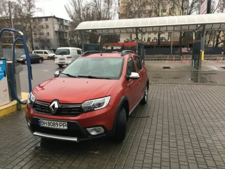 Рено Сандеро 2018 в Одессе на Automoto.ua Красный Рено Сандеро, объемом двигателя 1.5 л и пробегом 84 тыс. км за 12500 $, фото 1 на Automoto.ua