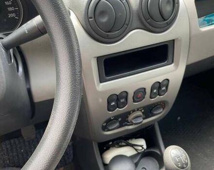 Рено Сандеро, объемом двигателя 1.39 л и пробегом 65 тыс. км за 5950 $, фото 5 на Automoto.ua