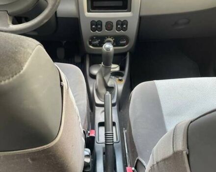 Рено Сандеро, объемом двигателя 1.39 л и пробегом 65 тыс. км за 5950 $, фото 4 на Automoto.ua