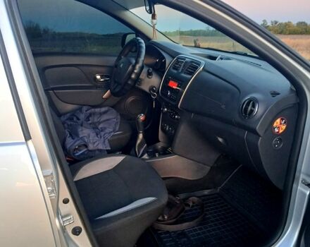 Рено Сандеро, объемом двигателя 1.5 л и пробегом 130 тыс. км за 10000 $, фото 2 на Automoto.ua