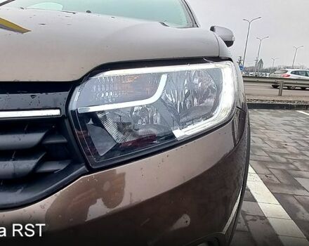 Рено Сандеро, об'ємом двигуна 0.9 л та пробігом 96 тис. км за 10400 $, фото 9 на Automoto.ua