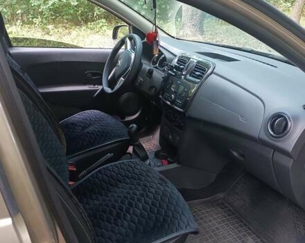 Рено Сандеро, объемом двигателя 1 л и пробегом 39 тыс. км за 9000 $, фото 5 на Automoto.ua