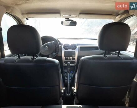 Серый Рено Сандеро, объемом двигателя 1.39 л и пробегом 175 тыс. км за 4600 $, фото 5 на Automoto.ua