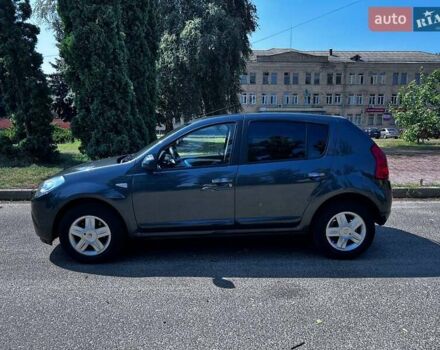Серый Рено Сандеро, объемом двигателя 1.6 л и пробегом 88 тыс. км за 6200 $, фото 1 на Automoto.ua