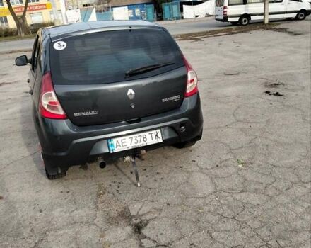 Серый Рено Сандеро, объемом двигателя 1.4 л и пробегом 190 тыс. км за 4600 $, фото 5 на Automoto.ua