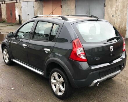 Серый Рено Сандеро, объемом двигателя 1.6 л и пробегом 125 тыс. км за 5500 $, фото 5 на Automoto.ua