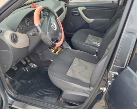 Серый Рено Сандеро, объемом двигателя 1.4 л и пробегом 190 тыс. км за 4600 $, фото 8 на Automoto.ua