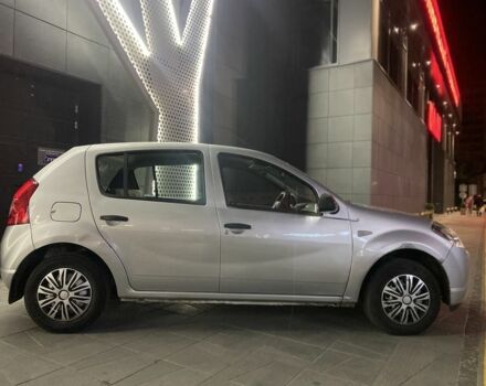 Серый Рено Сандеро, объемом двигателя 1.4 л и пробегом 312 тыс. км за 3500 $, фото 6 на Automoto.ua