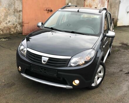 Серый Рено Сандеро, объемом двигателя 1.6 л и пробегом 125 тыс. км за 5500 $, фото 9 на Automoto.ua