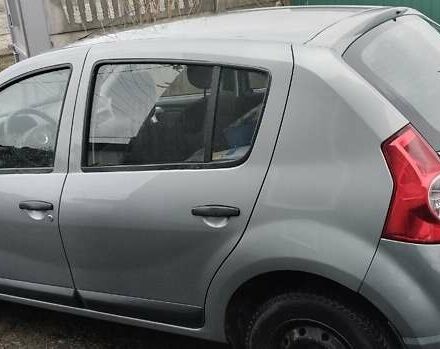 Сірий Рено Сандеро, об'ємом двигуна 1.39 л та пробігом 70 тис. км за 6800 $, фото 4 на Automoto.ua