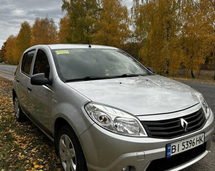 Рено Сандеро 2011 в Лубнах на Automoto.ua Серый Рено Сандеро, объемом двигателя 1.39 л и пробегом 138 тыс. км за 5850 $, фото 2 на Automoto.ua