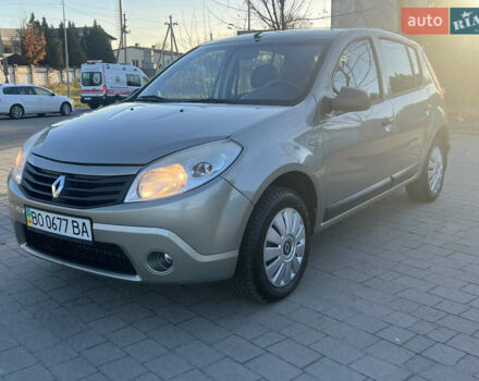 Серый Рено Сандеро, объемом двигателя 1.39 л и пробегом 200 тыс. км за 3900 $, фото 22 на Automoto.ua