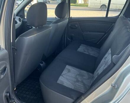 Сірий Рено Сандеро, об'ємом двигуна 1.39 л та пробігом 204 тис. км за 4900 $, фото 20 на Automoto.ua