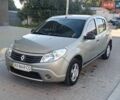 Сірий Рено Сандеро, об'ємом двигуна 1.6 л та пробігом 168 тис. км за 4950 $, фото 2 на Automoto.ua