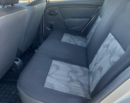 Серый Рено Сандеро, объемом двигателя 1.39 л и пробегом 200 тыс. км за 3900 $, фото 49 на Automoto.ua