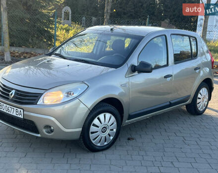 Серый Рено Сандеро, объемом двигателя 1.39 л и пробегом 200 тыс. км за 3900 $, фото 4 на Automoto.ua
