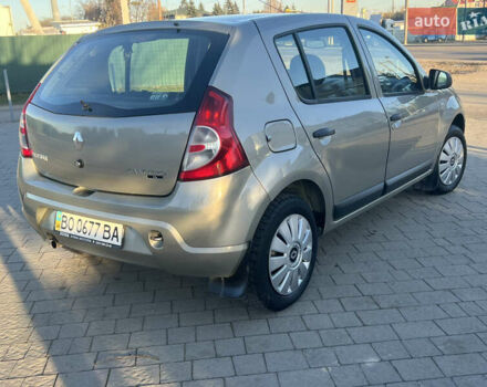 Серый Рено Сандеро, объемом двигателя 1.39 л и пробегом 200 тыс. км за 3900 $, фото 11 на Automoto.ua