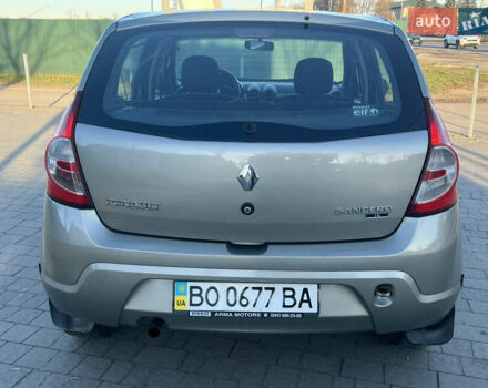 Серый Рено Сандеро, объемом двигателя 1.39 л и пробегом 200 тыс. км за 3900 $, фото 26 на Automoto.ua