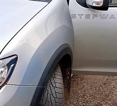 Серый Рено Сандеро, объемом двигателя 1.6 л и пробегом 114 тыс. км за 7850 $, фото 5 на Automoto.ua