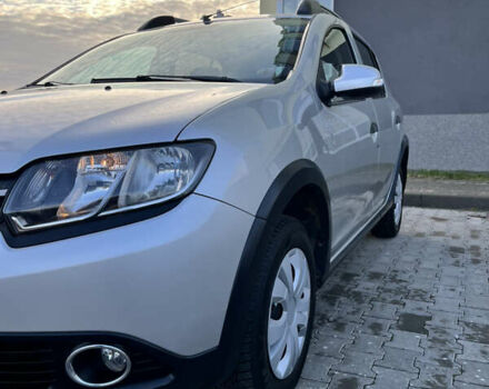 Серый Рено Сандеро, объемом двигателя 1.5 л и пробегом 177 тыс. км за 7800 $, фото 4 на Automoto.ua