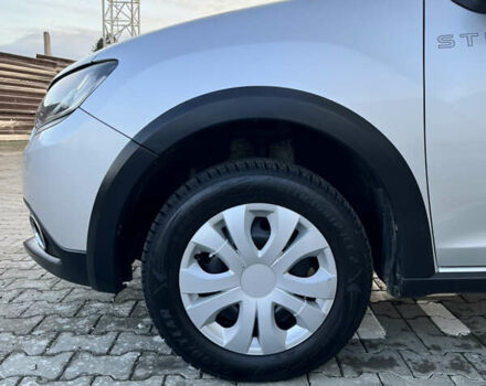 Серый Рено Сандеро, объемом двигателя 1.5 л и пробегом 177 тыс. км за 7800 $, фото 5 на Automoto.ua