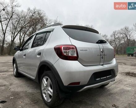 Серый Рено Сандеро, объемом двигателя 1.5 л и пробегом 118 тыс. км за 9499 $, фото 4 на Automoto.ua