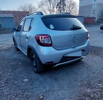 Сірий Рено Сандеро, об'ємом двигуна 1.6 л та пробігом 180 тис. км за 8100 $, фото 4 на Automoto.ua