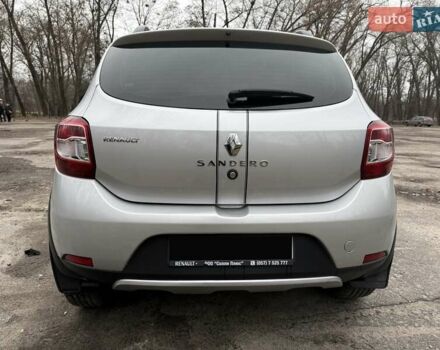 Серый Рено Сандеро, объемом двигателя 1.5 л и пробегом 118 тыс. км за 9499 $, фото 5 на Automoto.ua