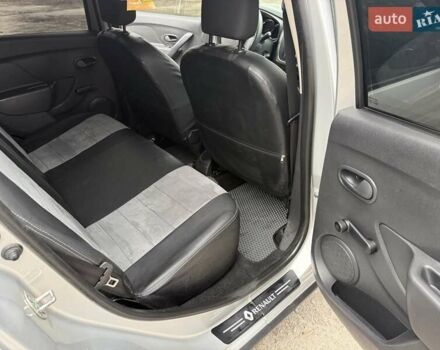 Серый Рено Сандеро, объемом двигателя 1.5 л и пробегом 118 тыс. км за 9499 $, фото 24 на Automoto.ua