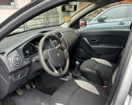 Сірий Рено Сандеро, об'ємом двигуна 1.46 л та пробігом 260 тис. км за 7500 $, фото 3 на Automoto.ua