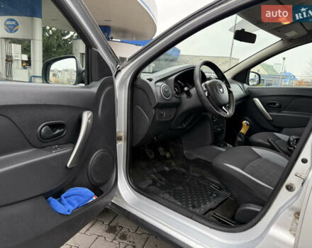 Серый Рено Сандеро, объемом двигателя 1.46 л и пробегом 198 тыс. км за 6599 $, фото 17 на Automoto.ua